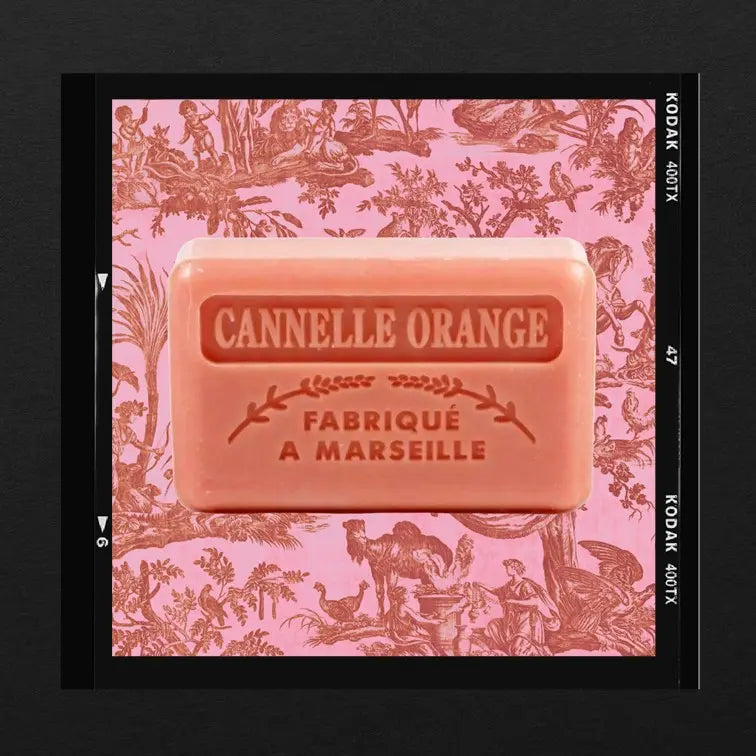 Les Poétisés Astrée savon parfumé à la cannelle orange design toile de jouy